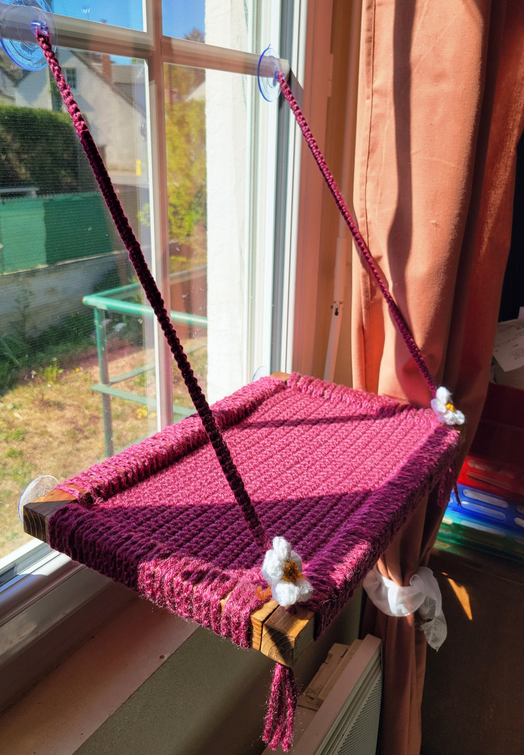 Hamac de fenêtre pour chat -Marguerite-
