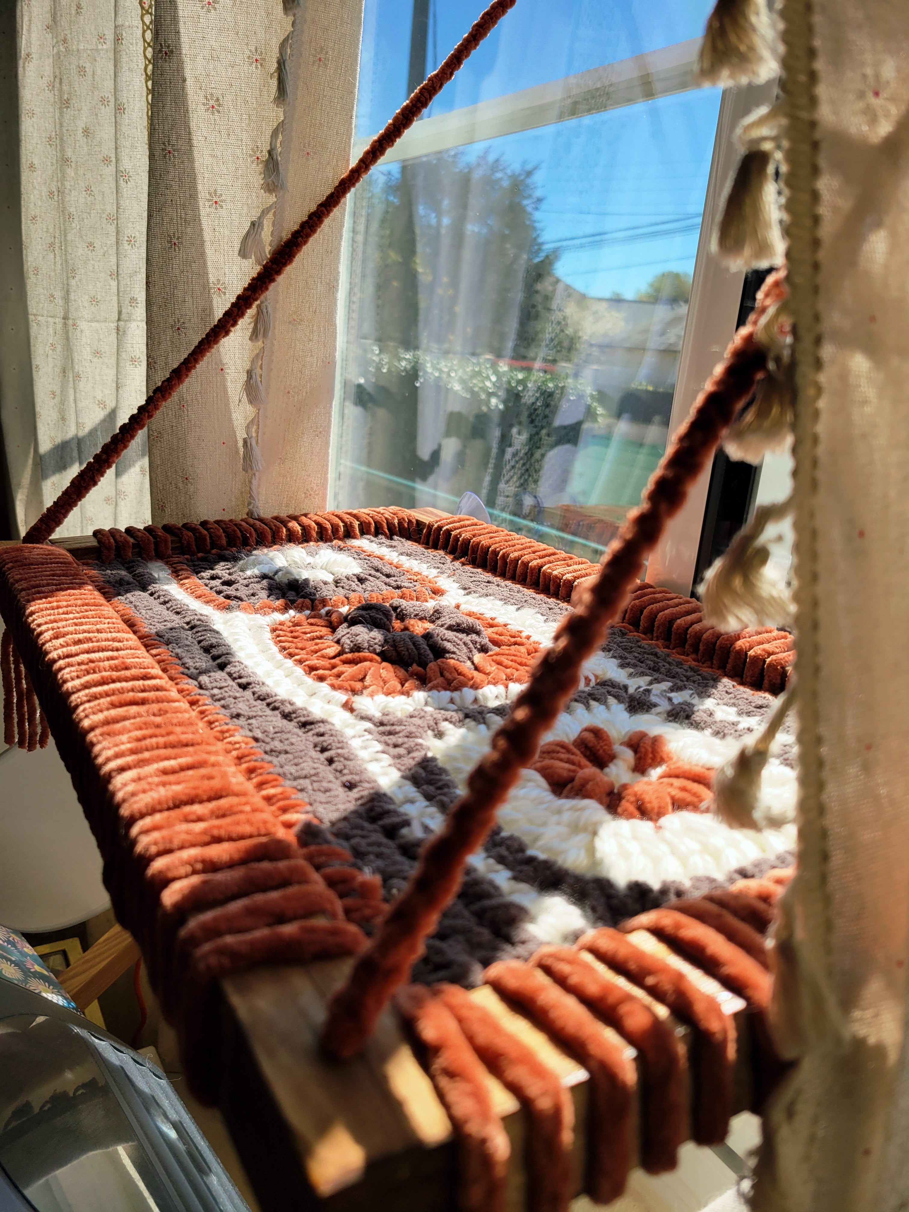 Hamac de fenêtre pour chat -Printemps-