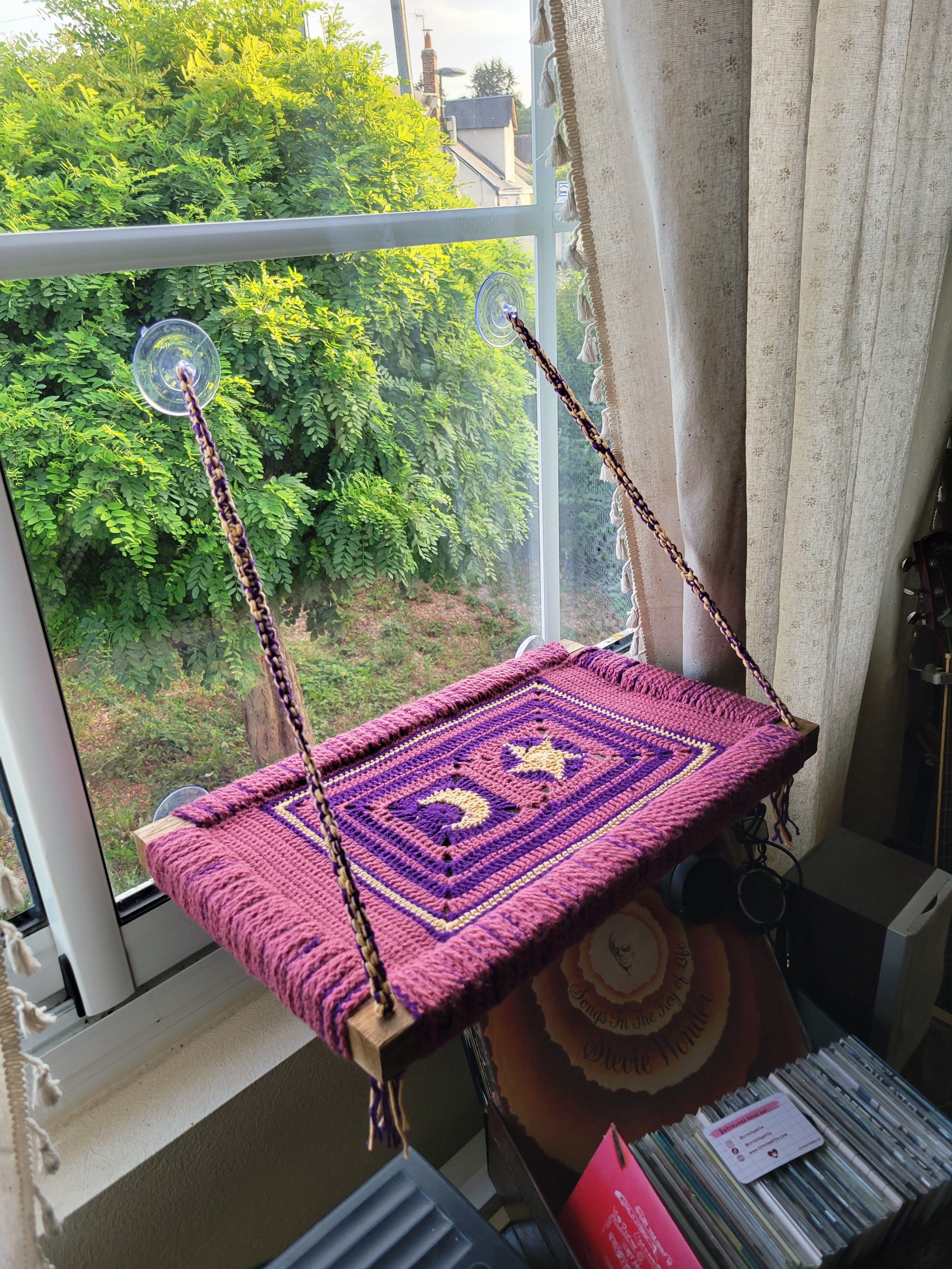 Hamac fenêtre chat modèle "Witchy"