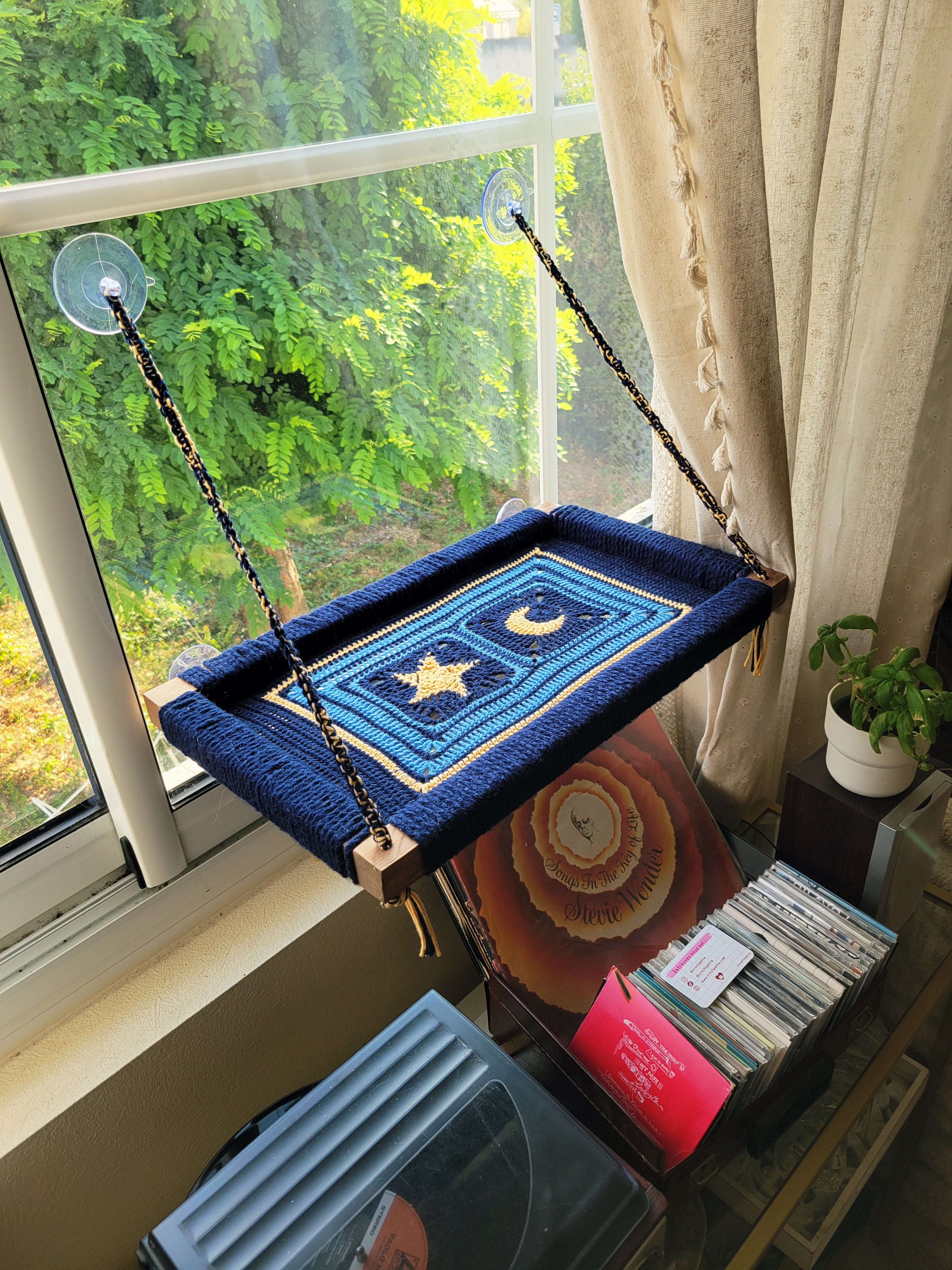 Hamac de fenêtre pour chat -Whitchy-
