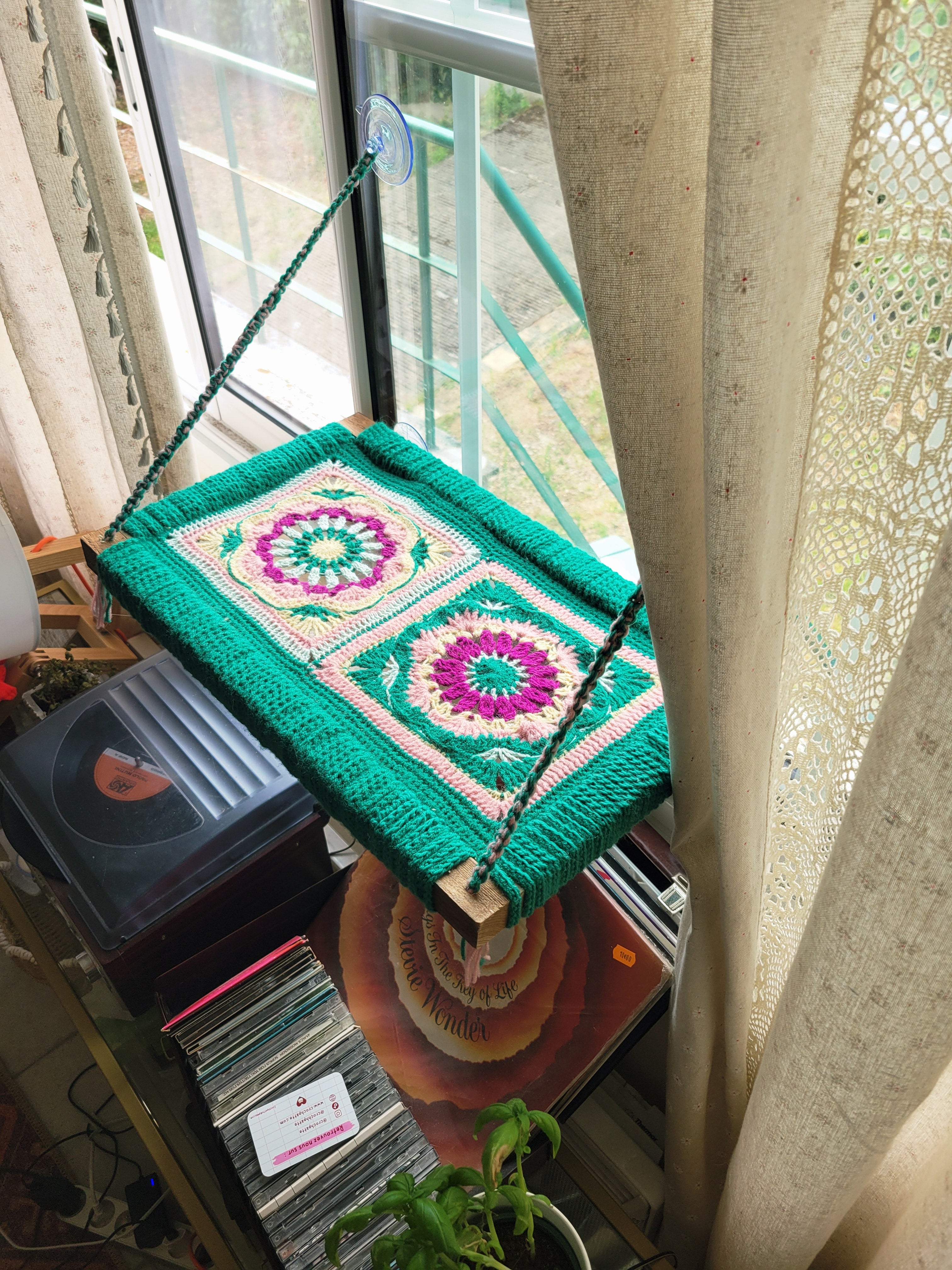 Hamac de fenêtre pour petit chat -Mandala-